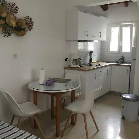 Corfu Island In By Seaside קאסיופי